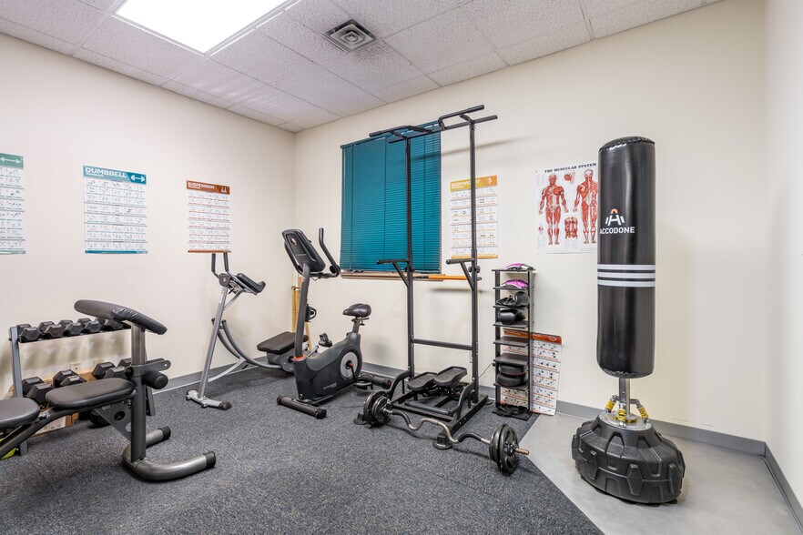 More Photos Of 124 Siringo Rd, Santa Fe Office For Sale