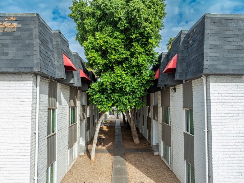 More Photos Of , Phoenix Multifamily For Sale