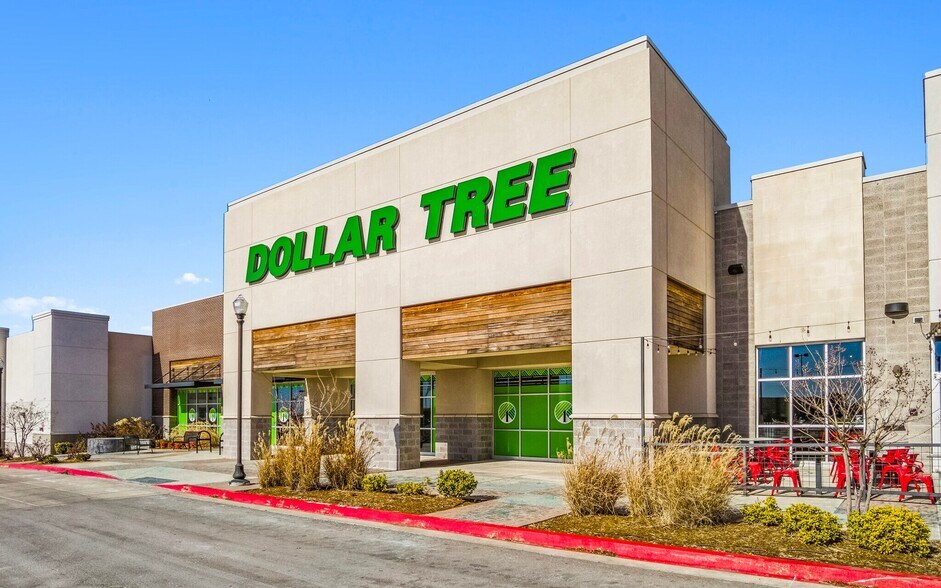 More Photos Of 5625 SE 15th St, Midwest City General Retail For Sale