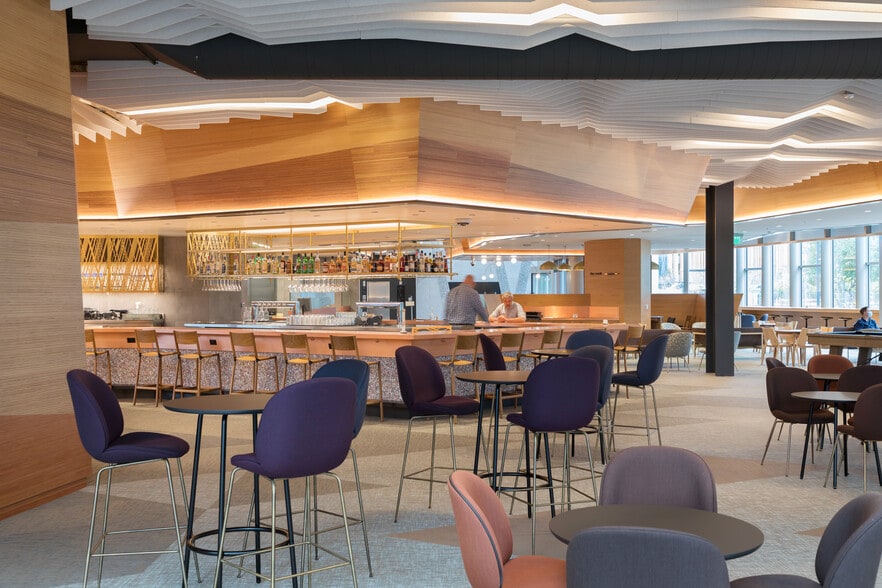 More Photos Of 700 Gateway Blvd, South San Francisco Unknown For Lease