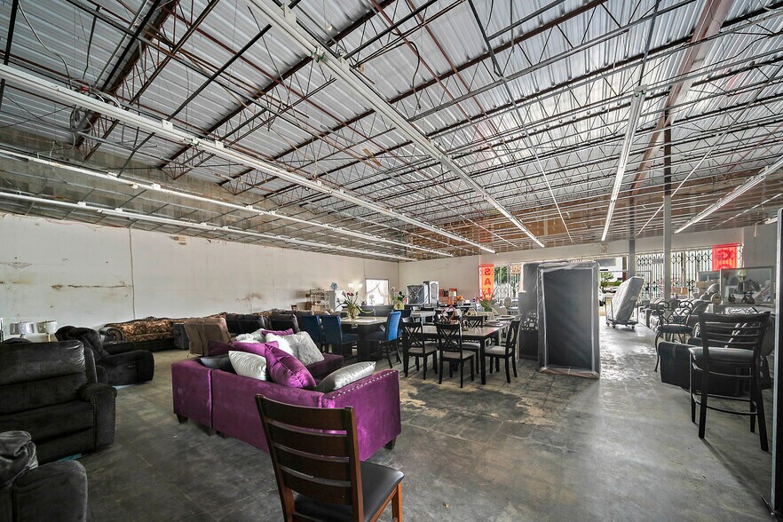 More Photos Of 10200 Almeda Genoa Rd, Houston Unknown For Lease