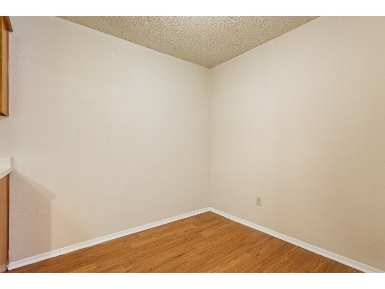 More Photos Of 5506 Kingman St, Waco Apartments For Sale
