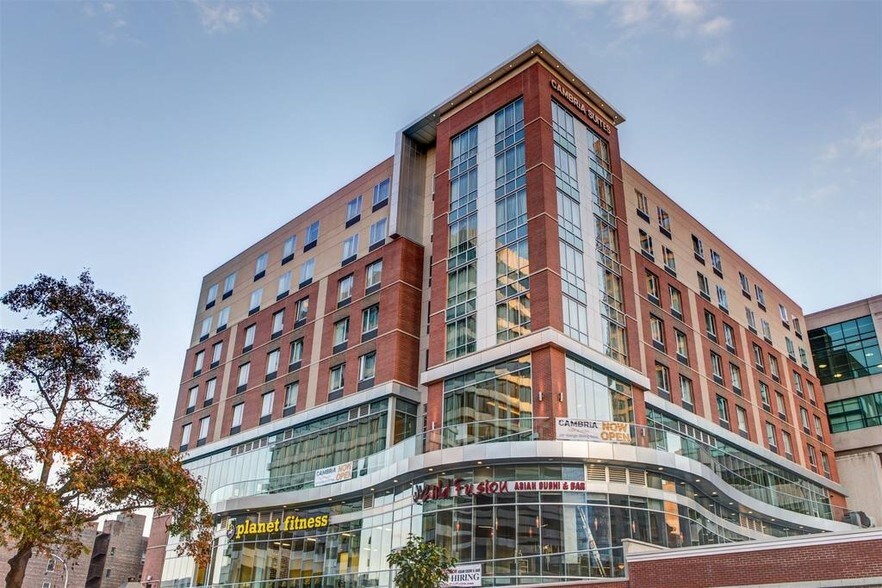More Photos Of 250-270 Main St, White Plains Hotel For Lease