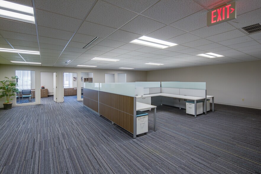 More Photos Of 3659 Green Rd, Beachwood Office For Lease