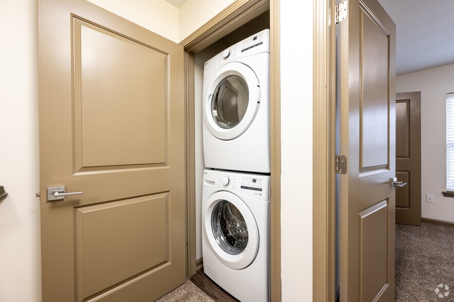 More Photos Of 6159 Winthrop Ave, Indianapolis Apartments For Sale