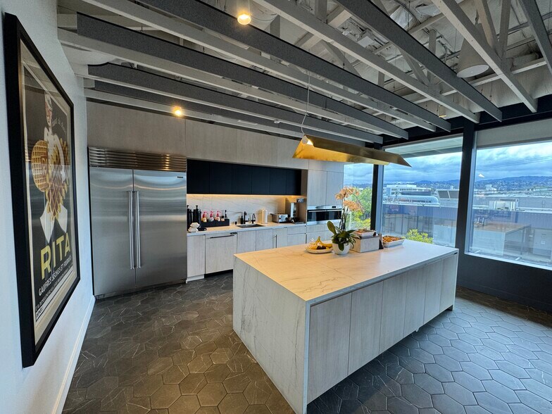 More Photos Of 831-839 Mitten Rd, Burlingame Office For Sale