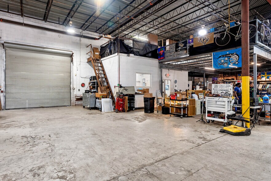More Photos Of 700 Jackson Ave, Winter Park Manufacturing For Sale