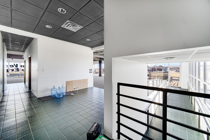More Photos Of 101 Watters Dr, Dwight Auto Dealership For Sale