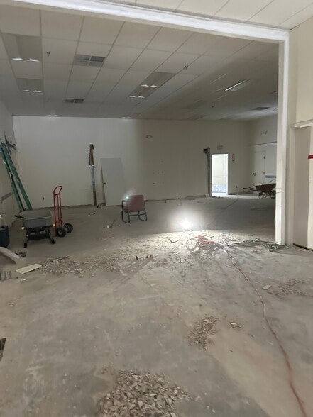 More Photos Of 801-829 Southern Ave, Oxon Hill Unknown For Lease