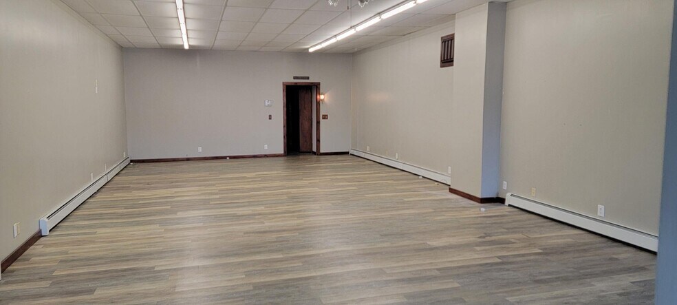 More Photos Of 305 Erie Ave, Saint Marys Office For Lease