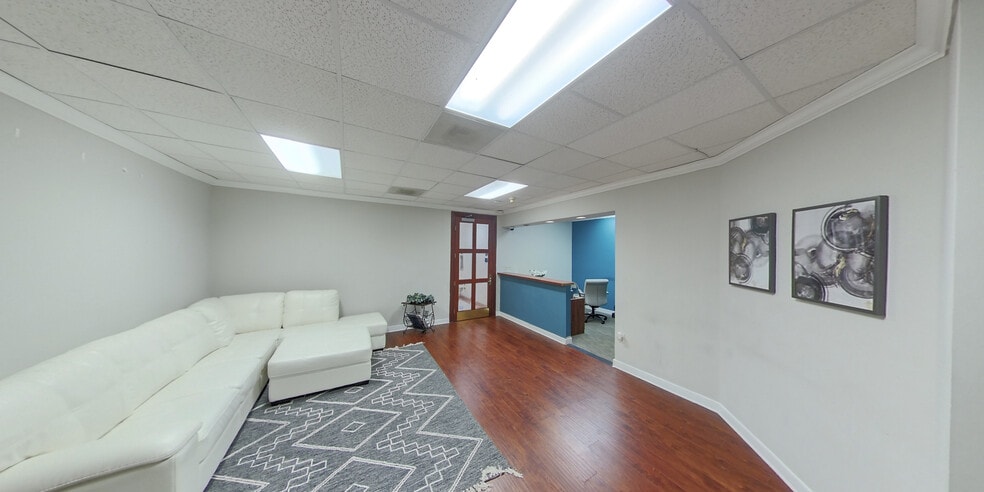 More Photos Of 103 Century 21 Dr, Jacksonville Office For Lease