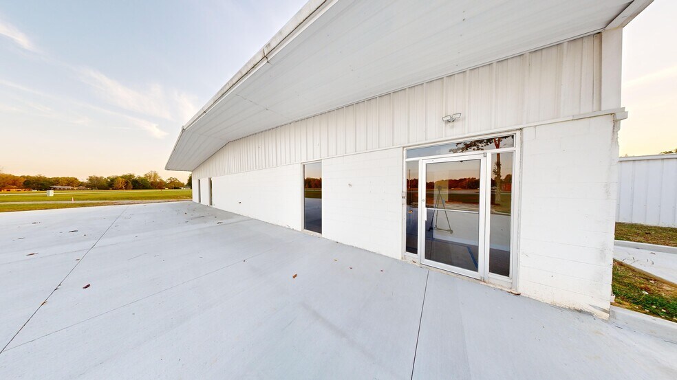More Photos Of 855 Allens Chapel Rd, Smithville Manufacturing For Sale
