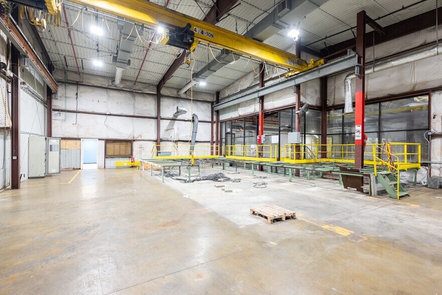 More Photos Of 221 Fabritek Dr, Columbus Manufacturing For Sale