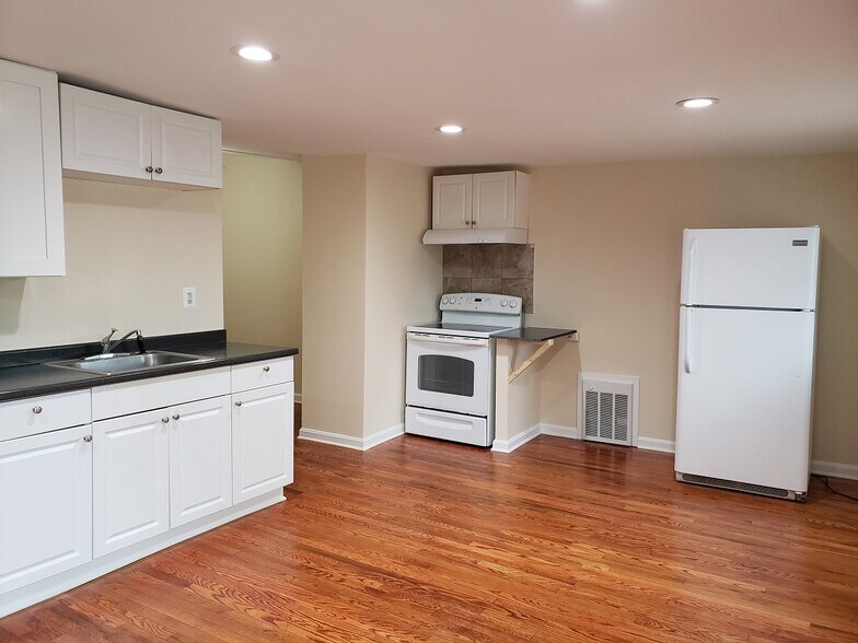 More Photos Of 8414 W Main St, Marshall Storefront Retail Residential For Lease