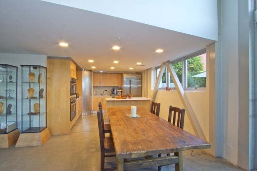 More Photos Of 2100 Abbot Kinney Blvd, Venice Office For Lease