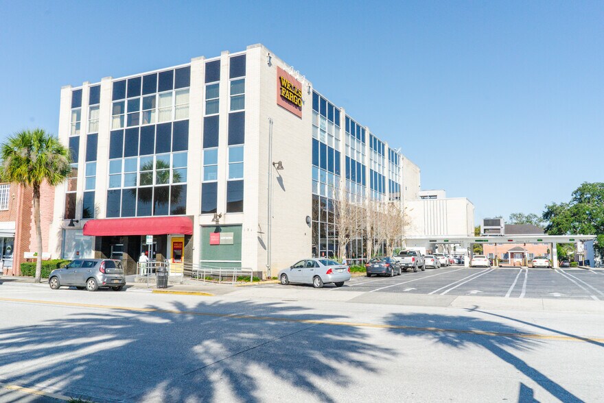 More Photos Of 131 E New York Ave, Deland Medical For Lease