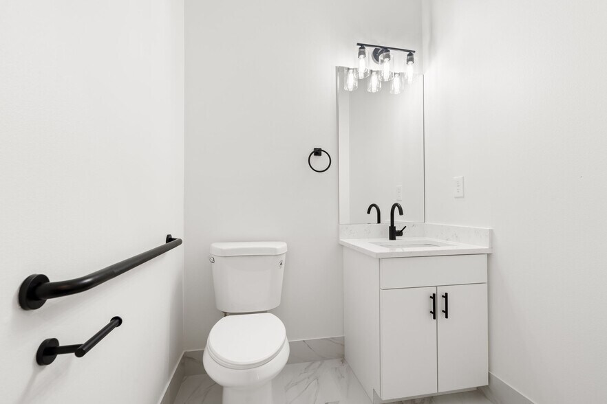 More Photos Of 1801 SE Brookwood Ave, Hillsboro Specialty For Sale