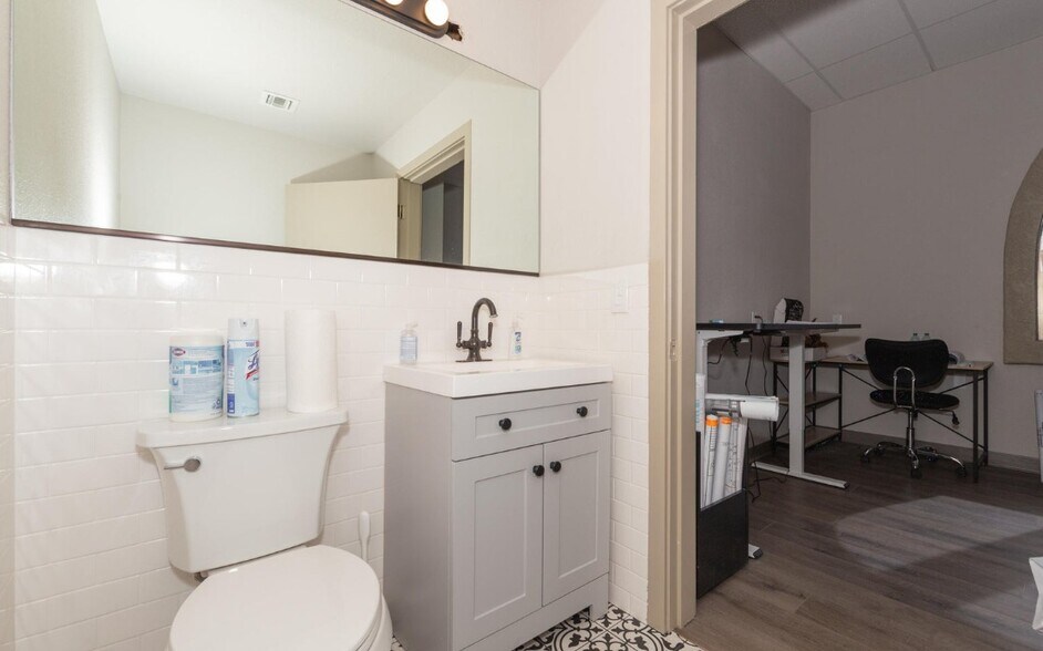 More Photos Of 415 S Main St, Cottonwood Storefront Retail Office For Sale