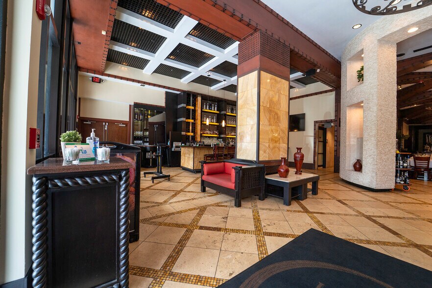 More Photos Of 2455 E Sunrise Blvd, Fort Lauderdale Loft Creative Space For Sale