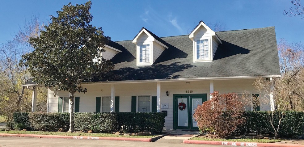 Primary Photo Of 3210 Strawberry Rd, Pasadena Medical For Sale