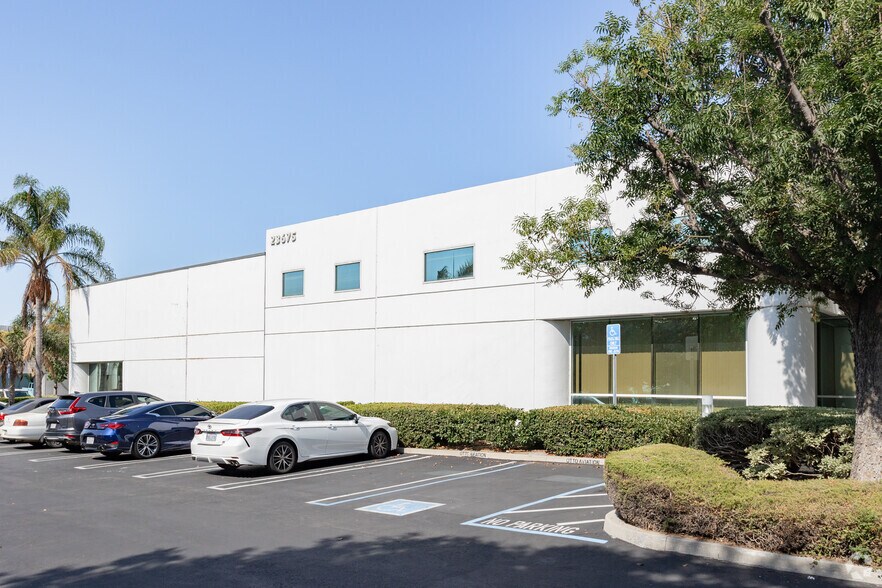 More Photos Of 23671-23675 Via Del Rio, Yorba Linda Light Manufacturing For Lease