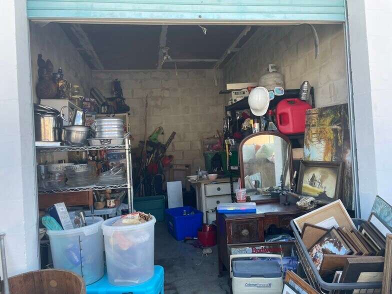 More Photos Of 820 Carswell Ave, Daytona Beach Self Storage For Sale