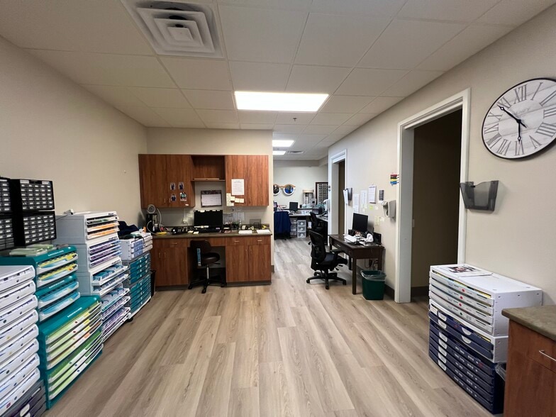 More Photos Of 4 Okatie Center Blvd S, Okatie Office For Sale
