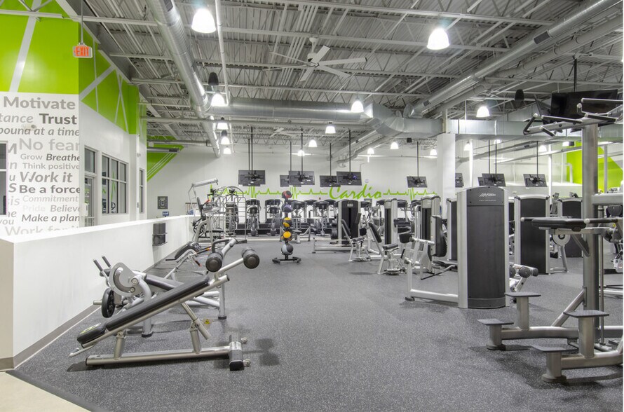 More Photos Of 473 E Washington St, North Attleboro General Retail For Sale