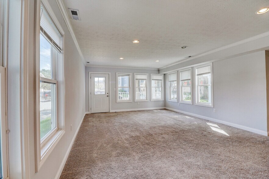 More Photos Of , Indianapolis Multifamily For Sale