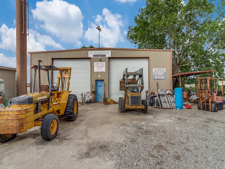 More Photos Of 40175 Interstate 10 W, Boerne Industrial For Sale