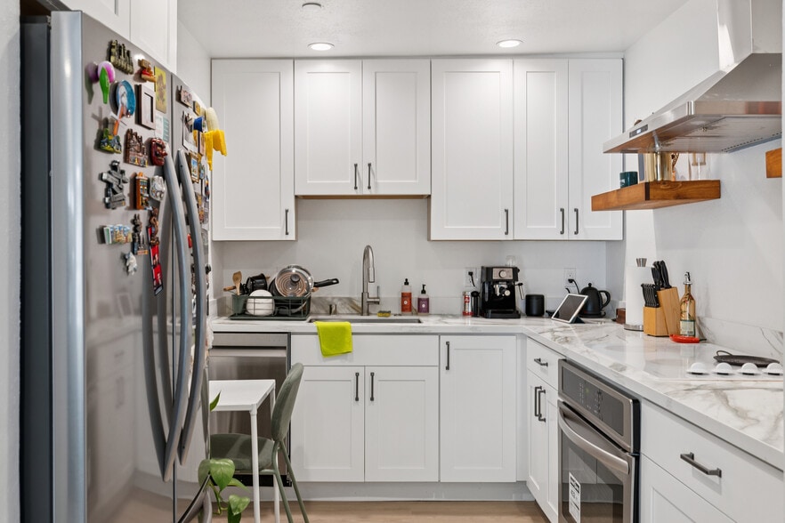 More Photos Of 250 Red Hill Ave, San Anselmo Apartments For Sale