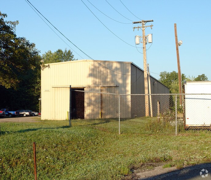 More Photos Of 3500 Union St, Mineral Ridge Warehouse For Sale