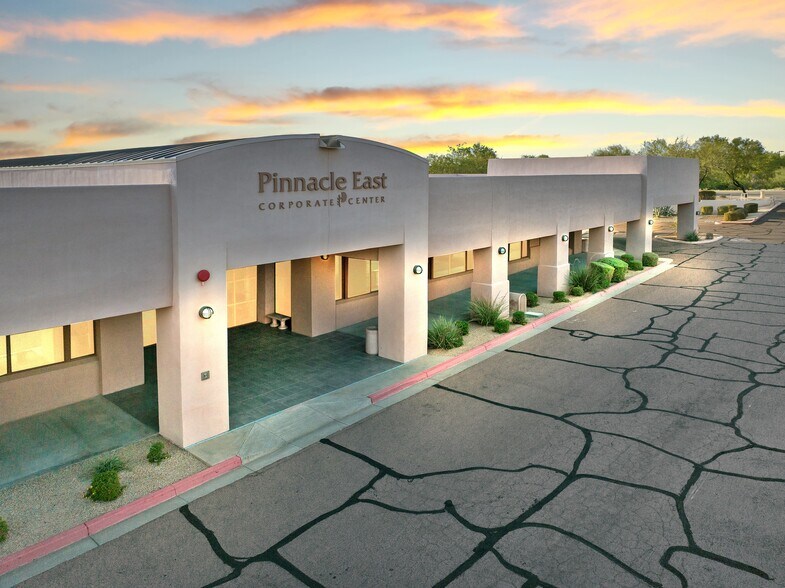 More Photos Of 8955 E Pinnacle Peak Rd, Scottsdale Office For Lease