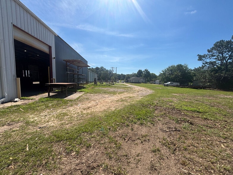 More Photos Of 424 Shelton Rd, West Columbia Warehouse For Sale