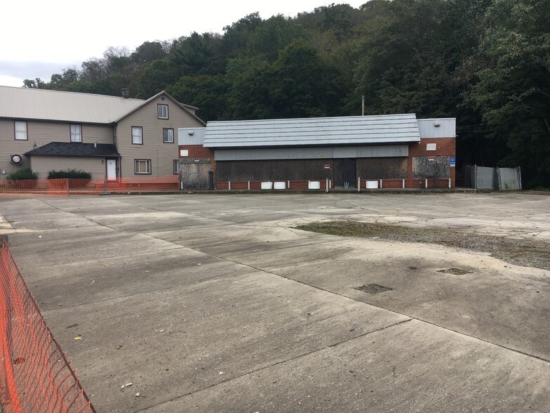 More Photos Of 942 Bedford St, Johnstown Service Station For Sale