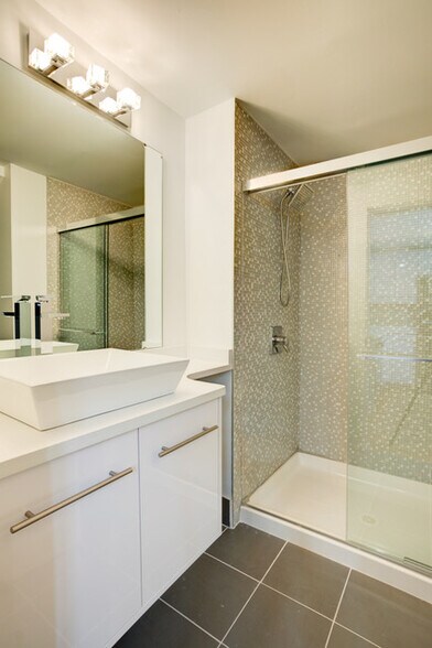 More Photos Of 1555-1563 N 4th St, Columbus Apartments For Sale