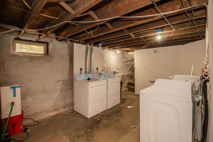 More Photos Of 56 Cohasset St, Worcester Multifamily For Sale