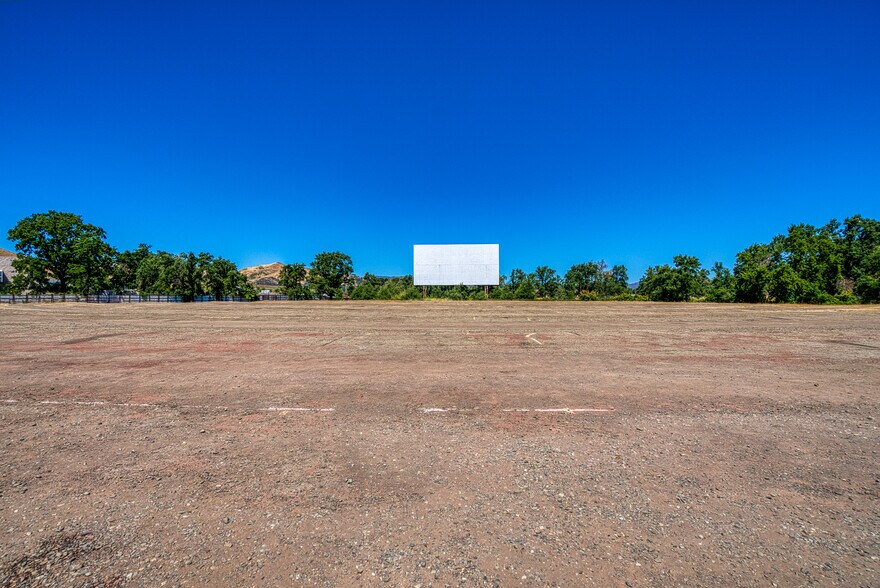 More Photos Of 52 Soda Bay Rd, Lakeport Movie Theatre For Sale