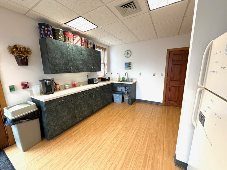More Photos Of 22 S 2nd St, Emmaus Loft Creative Space For Lease
