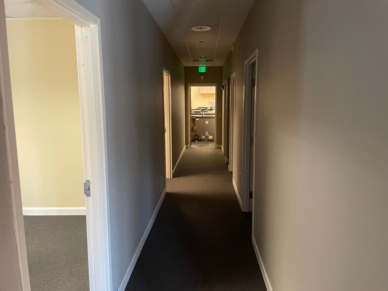 More Photos Of 25560 Technology Blvd, Punta Gorda Office For Sale