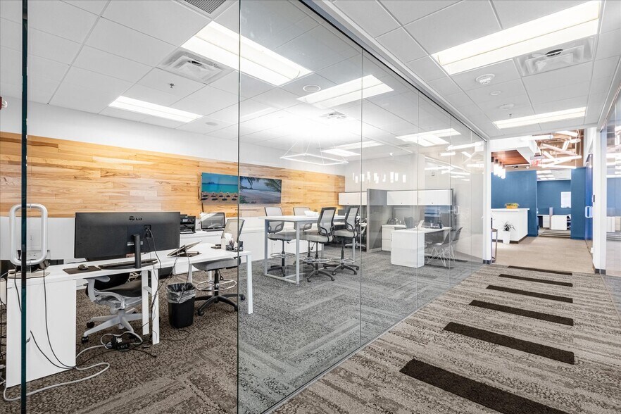 More Photos Of 121-189 S Orange Ave, Orlando Office Residential For Sale