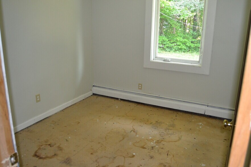More Photos Of 28 Old Colony Rd, Gaylord Industrial For Sale
