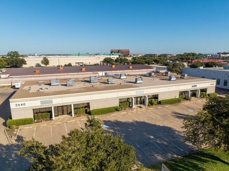 More Photos Of 2440 Lacy Ln, Carrollton Flex For Lease