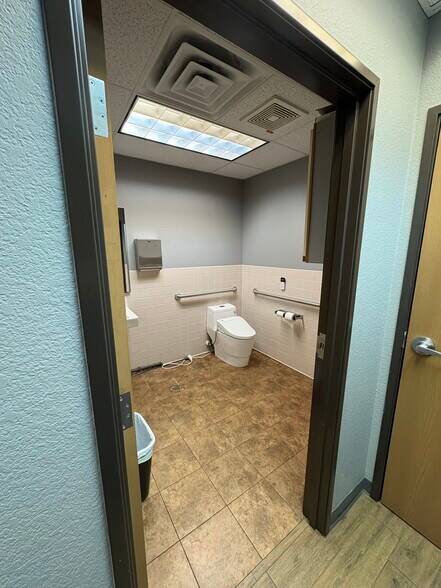 More Photos Of 7320 W 118th Pl, Broomfield Warehouse For Lease