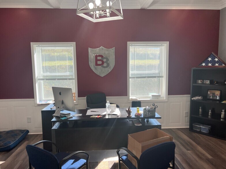 More Photos Of 16038 Seneca Trl N, Maxwelton Office For Sale