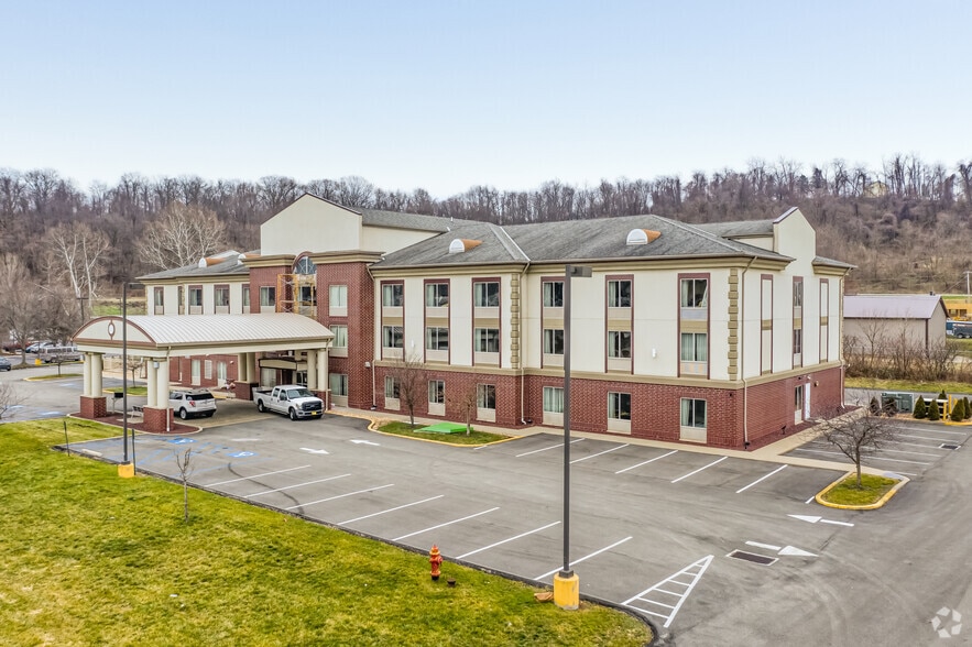 More Photos Of 25 Smita Ln, Bentleyville Hotel For Sale