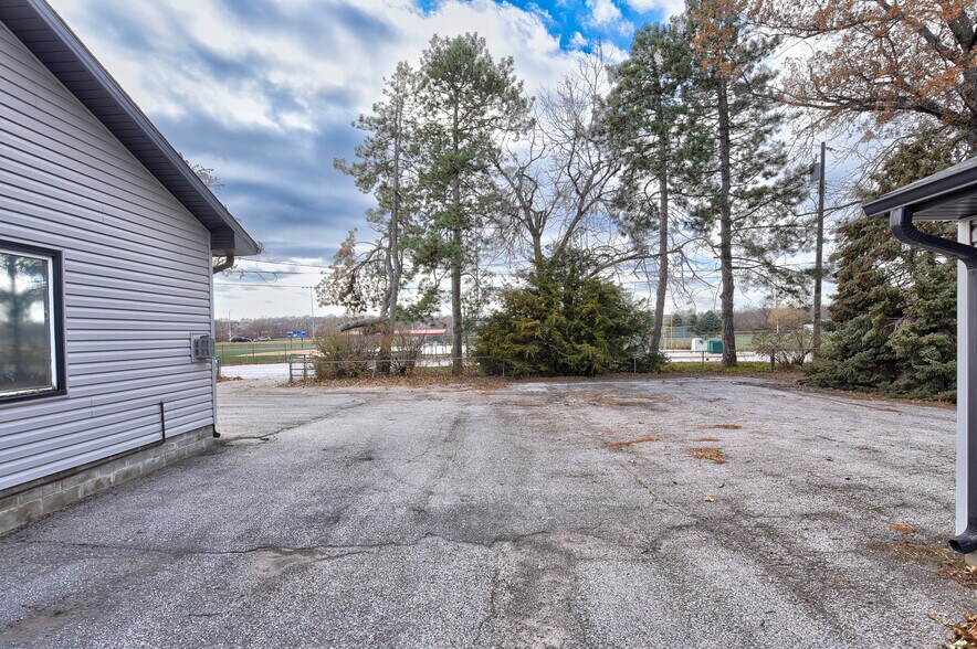 More Photos Of 5036 S 136th St, Omaha Office For Lease