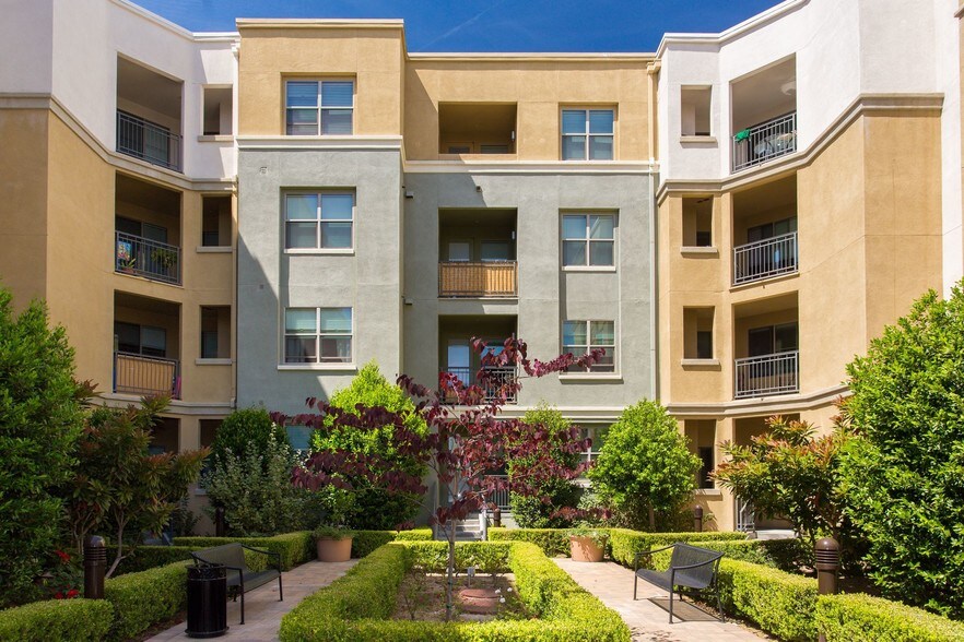 More Photos Of 700 S Myrtle Ave, Monrovia Apartments For Lease