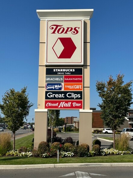 More Photos Of 1698 Sheridan Dr, Kenmore Storefront For Lease