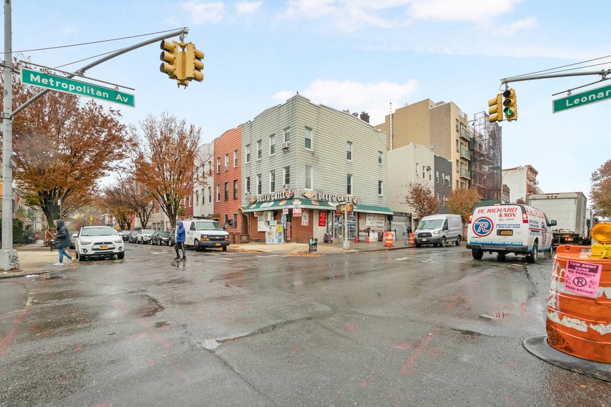 More Photos Of 296 Leonard St, Brooklyn Storefront Retail Residential For Lease